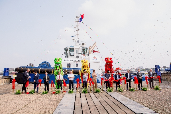 Delievery Ceremony Tan Cang 99 Tugboat in Damen Song Cam