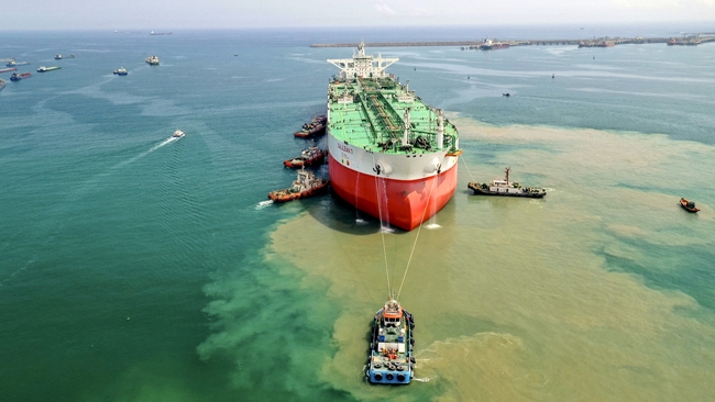 Assist FSO Galilean 7 leaving dock DQS to hand over to Marshal shipowners