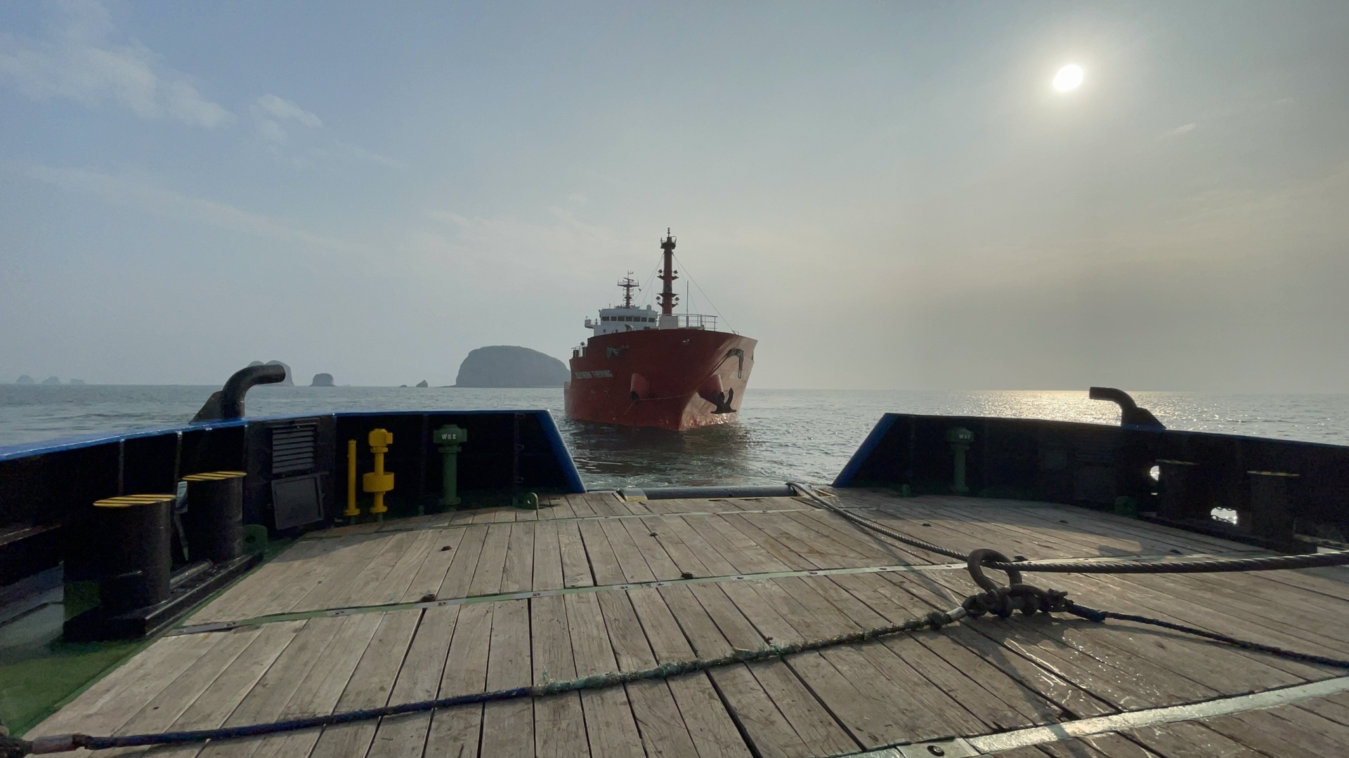 Ocean towage Southern Thriving from Thanh Hoa to Quang Ninh